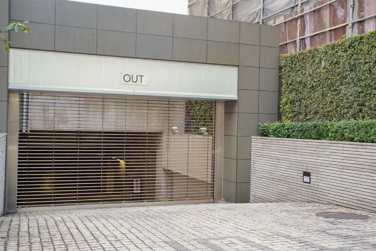 Ｇ.Ａ.タワーの駐車場